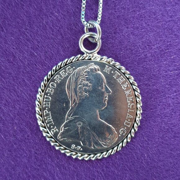 Vintage Sterling Empress Maria Theresa Coin Statement Necklace – 1780 Restrike - Picture 9 of 13